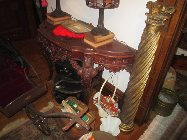 Large Antiques Living Estate Auction, Bristol TN - IMG_1052.JPG