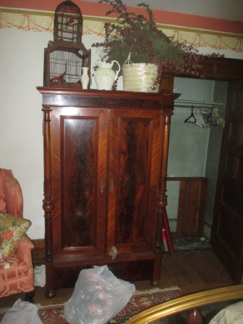 Large Antiques Living Estate Auction, Bristol TN - IMG_2504.JPG