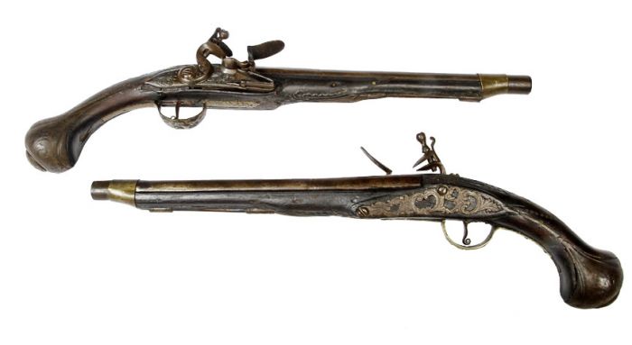 A Philadelphia Antique Curiosity Gun , Sword, and Cane Curiosa  Collection Estate Auction  - dueling_pair.jpg