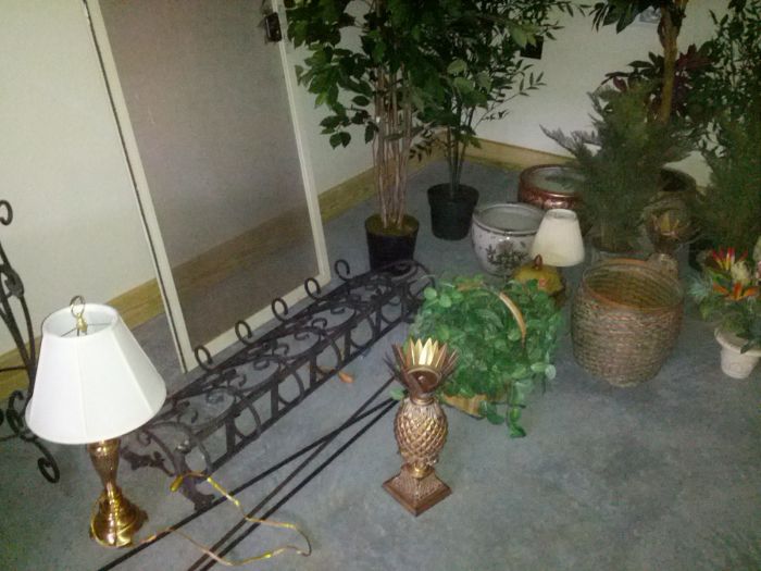 Go-Cart. Upscale Household, Office and Collectibles Sunday Auction - IMG_20150310_095639.jpg