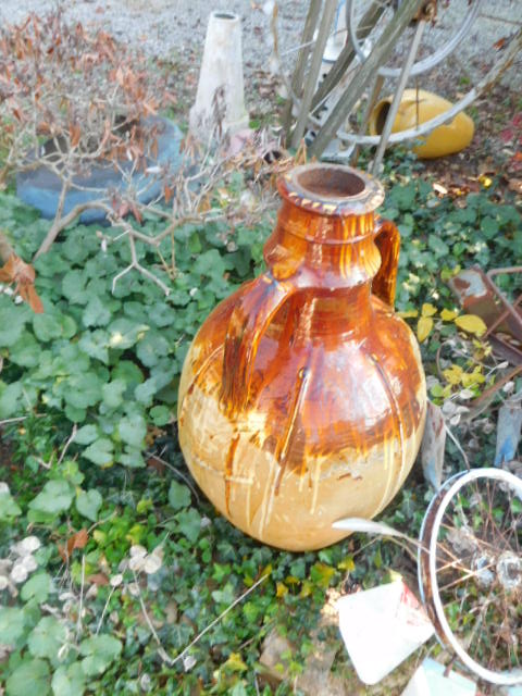 Yard Art, Stones, Carving,Vessels, Whirligigs, Folk Art from the Estate Of Mark King - DSCN1296.JPG