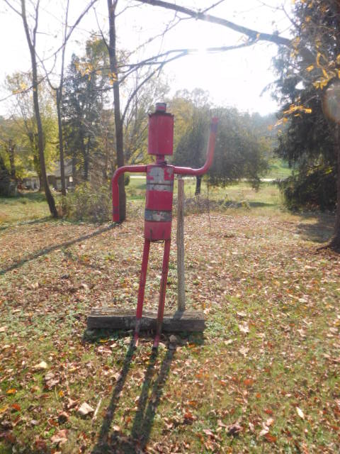 Yard Art, Stones, Carving,Vessels, Whirligigs, Folk Art from the Estate Of Mark King - DSCN1303.JPG