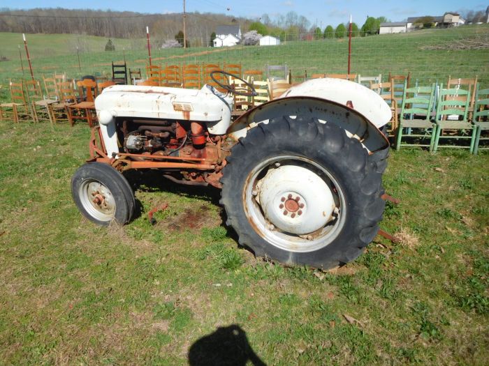 Large Early Antiques Collection of Tom and Sally Chiles Shelburne       SURGOINSVILLE, TN - DSCN2366.JPG