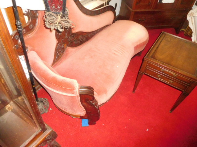 Massive Sunday  Antiques Estates Auction to benefit the Vineyard Fellowship Johnson City Tennessee - DSCN3352.JPG