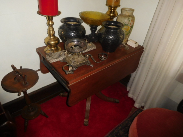 Massive Sunday  Antiques Estates Auction to benefit the Vineyard Fellowship Johnson City Tennessee - DSCN3359.JPG