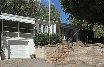 Ike and Mary Robinette Estate Auction Kingsport Tennessee   - JP_2464.jpg