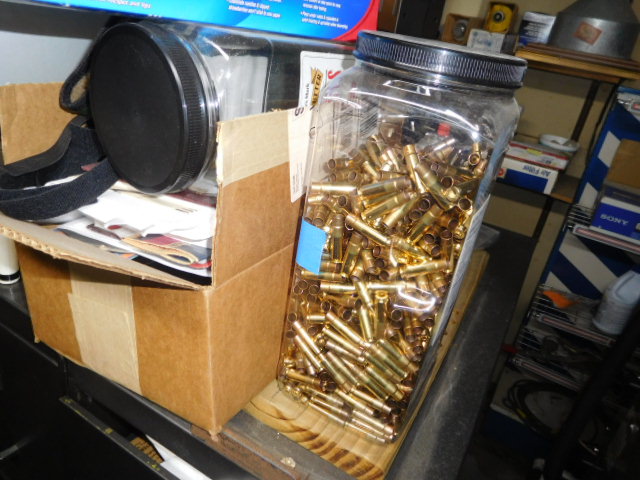 Large Ammo Collection- Living Estate Kingsport Tennessee - DSCN0170.JPG