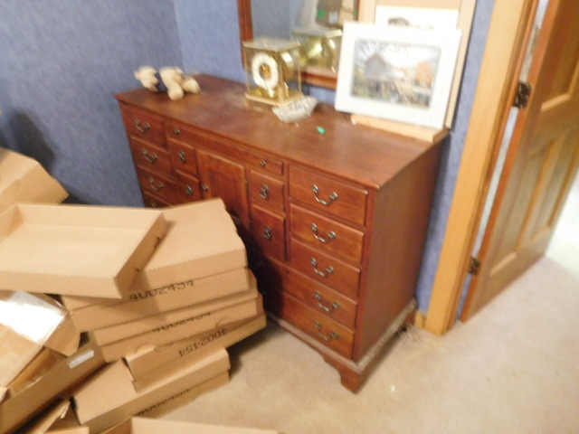 Robert Kelly Ward Estate Auction - DSCN9893.JPG