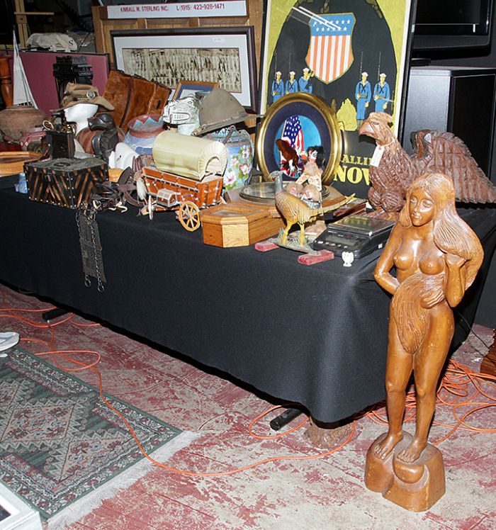 Trader Bobby Longs Third and Final Estate Auction-The best ever - 22_5192.jpg