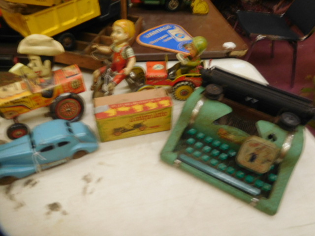 Absolute Advertising, Toys and Country Store items - DSCN9759.JPG