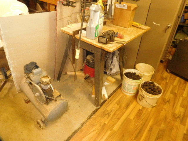 Teegarden Absolute Estate Auction Bristol - DSCN0010.JPG