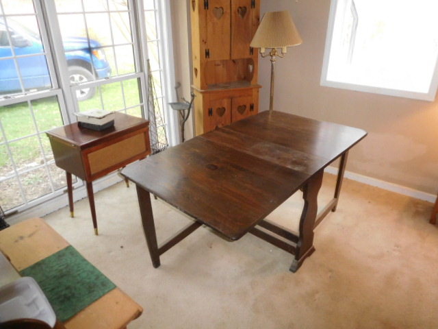 Teegarden Absolute Estate Auction Bristol - DSCN0054.JPG